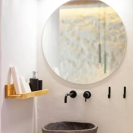 Stylish & Tiny Room-city Center *