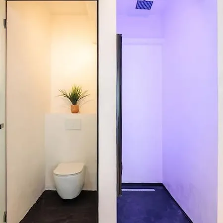 Stylish & Tiny Room-city Center Saloniki