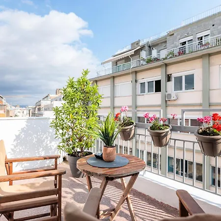 Stylish & Tiny Room-city Center * Saloniki